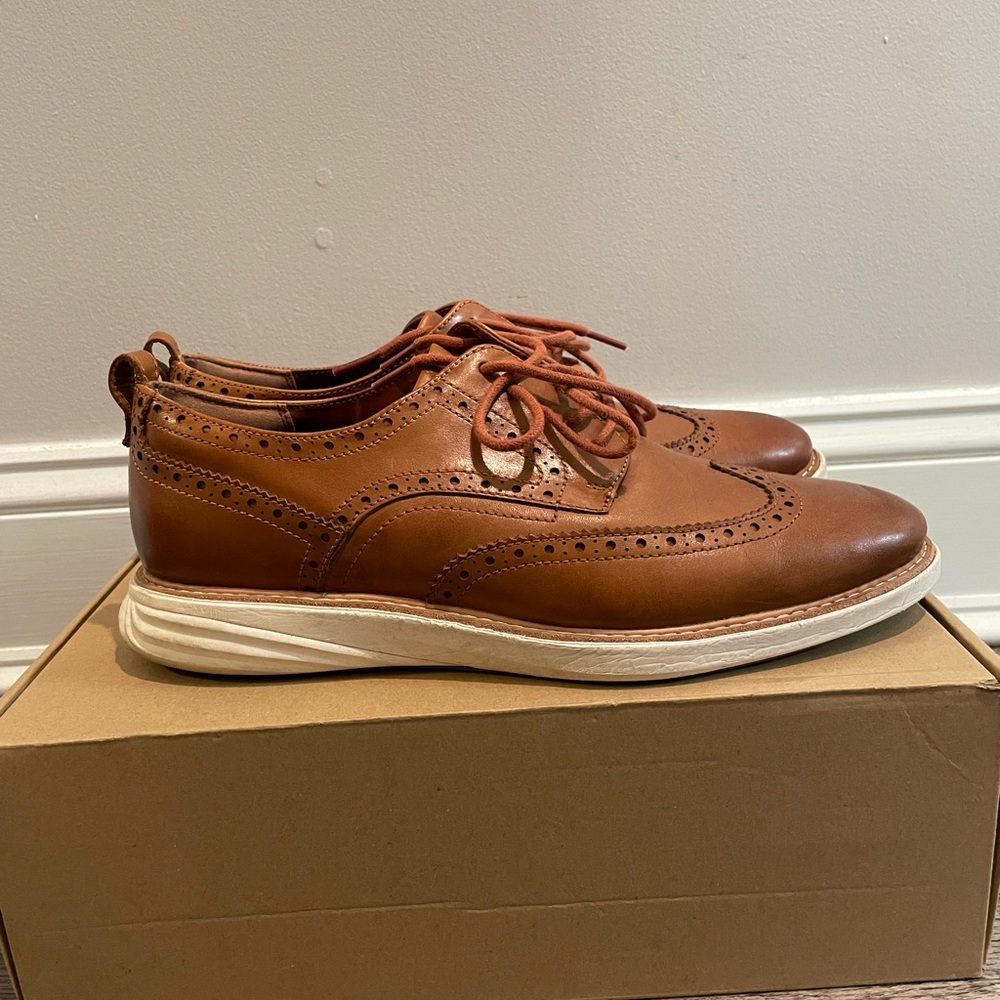 COLE HAAN Grand Evolution Shortwing Oxfords - Size 10